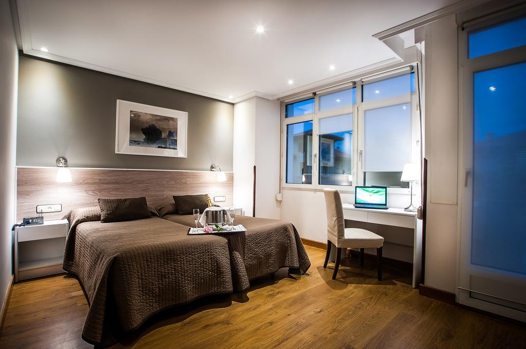Hotel Don Pepe Ria Рибадесела Екстериор снимка